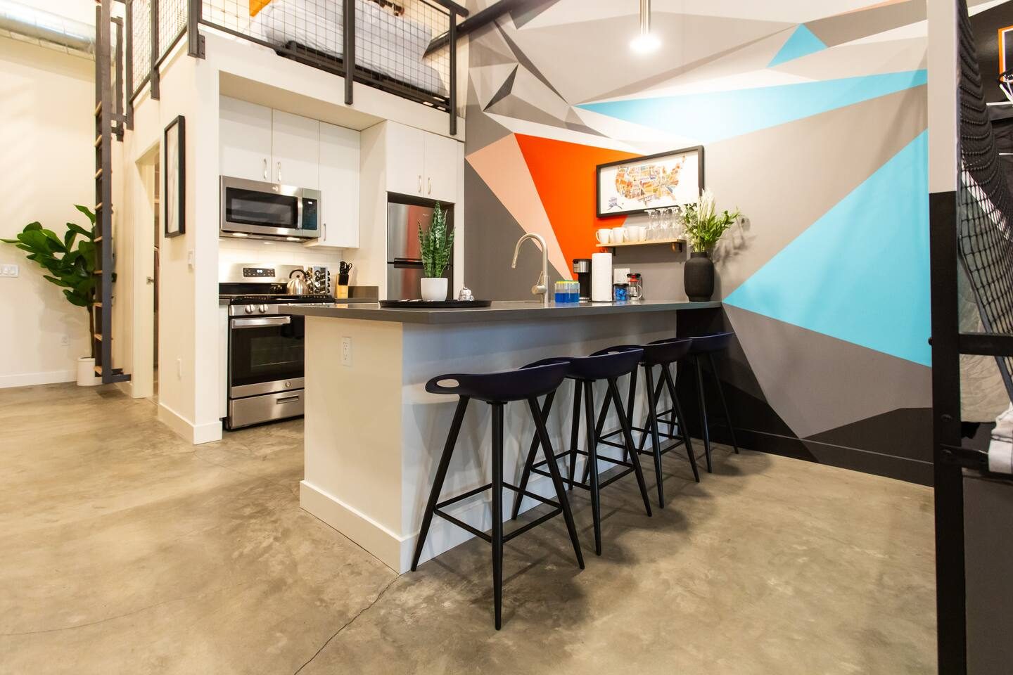 Loft 213