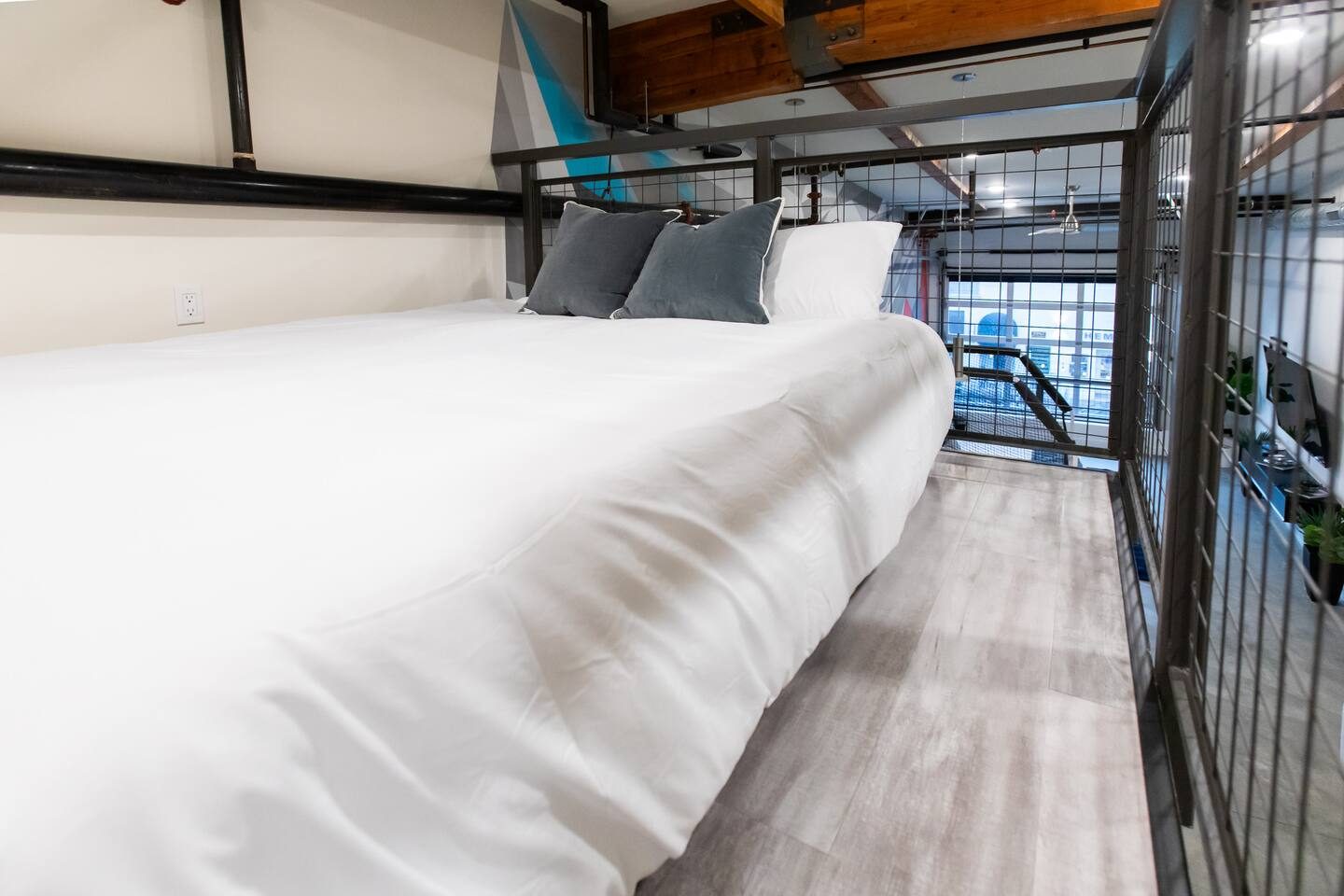 Loft 213